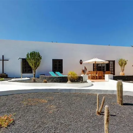 Hotel El Cactus La Cueva