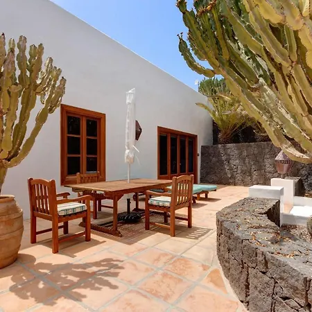 Szálloda El Cactus La Cueva